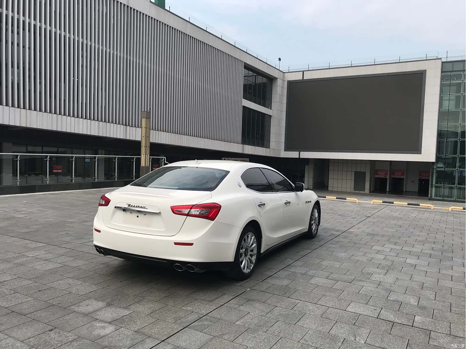 Maserati Ghibli, 2013 10