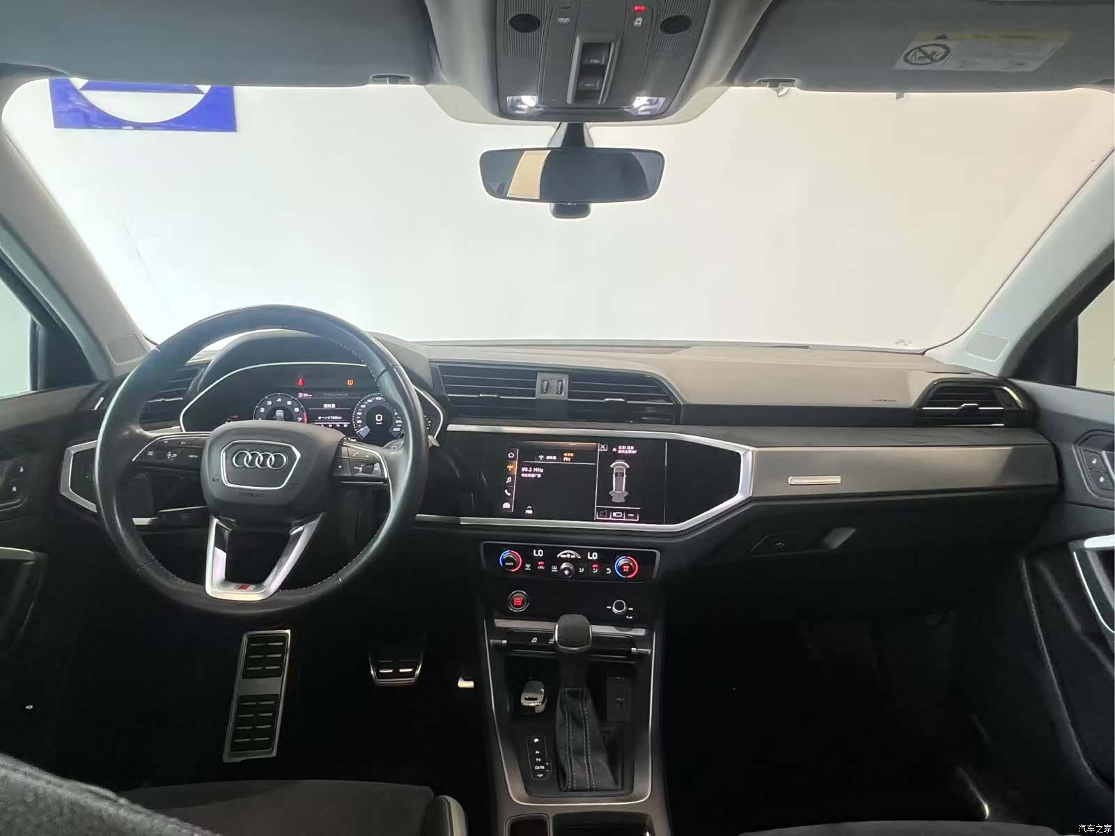 Audi Q3, 2020 11