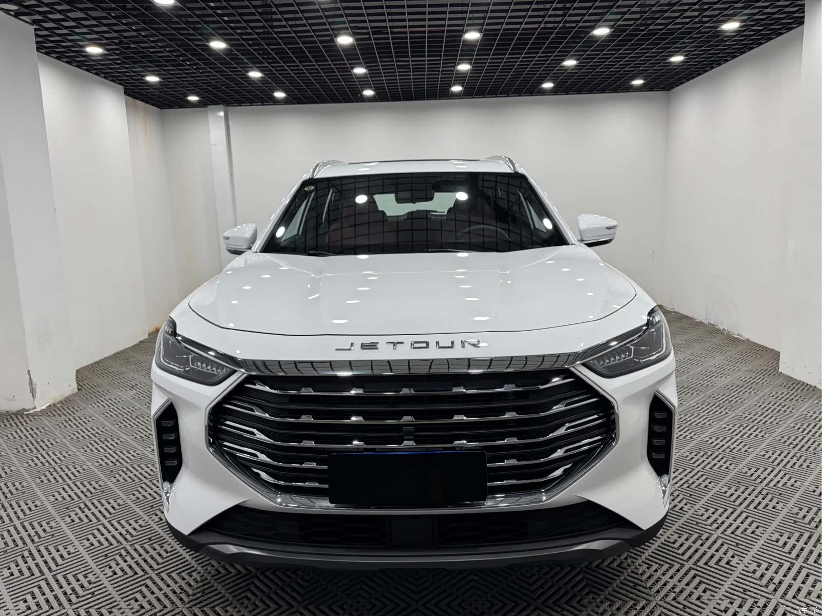 Jetour X70, 2023 2