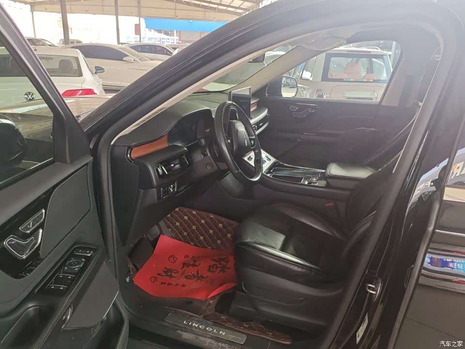 Lincoln Aviator, 2022 3