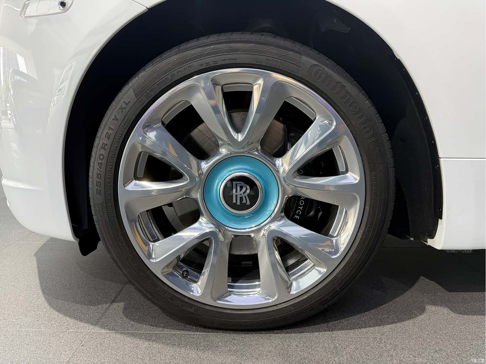 Rolls-Royce Wraith, 2019 17