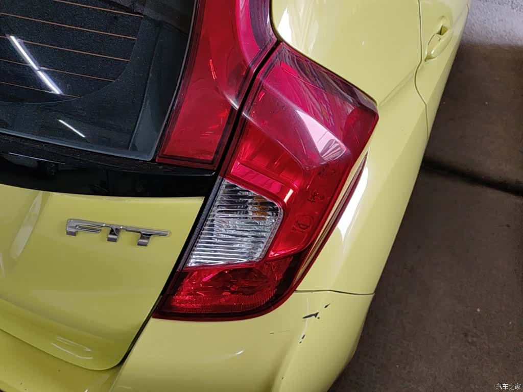 Honda Fit, 2014 8