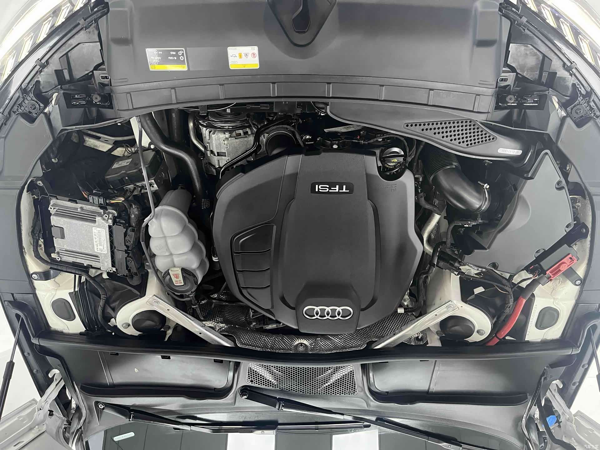 Audi A4L, 2021 25
