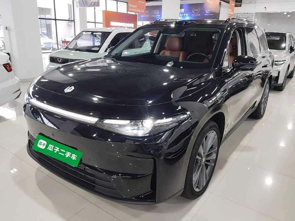 Leapmotor C16