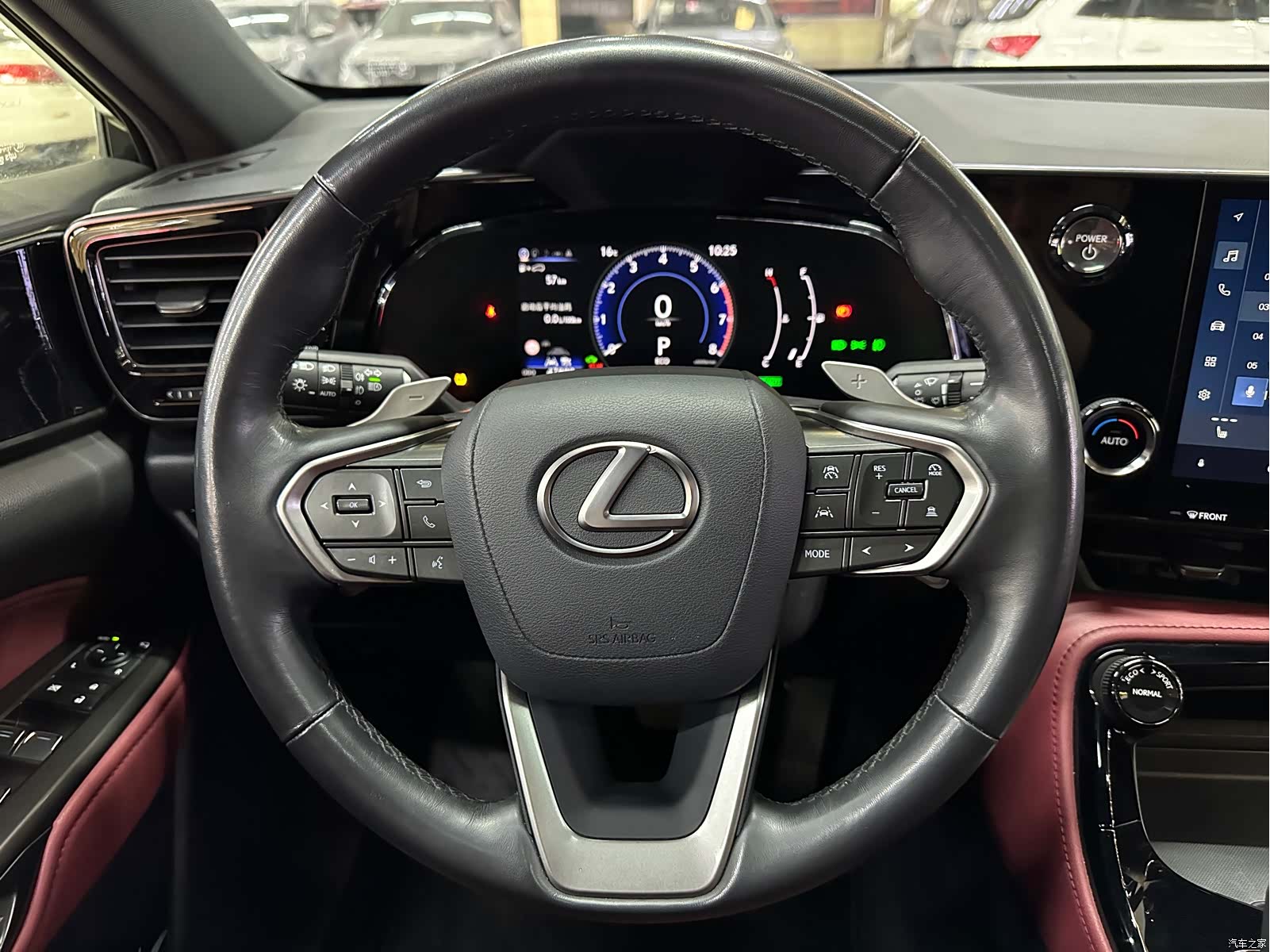 Lexus NX, 2023 10