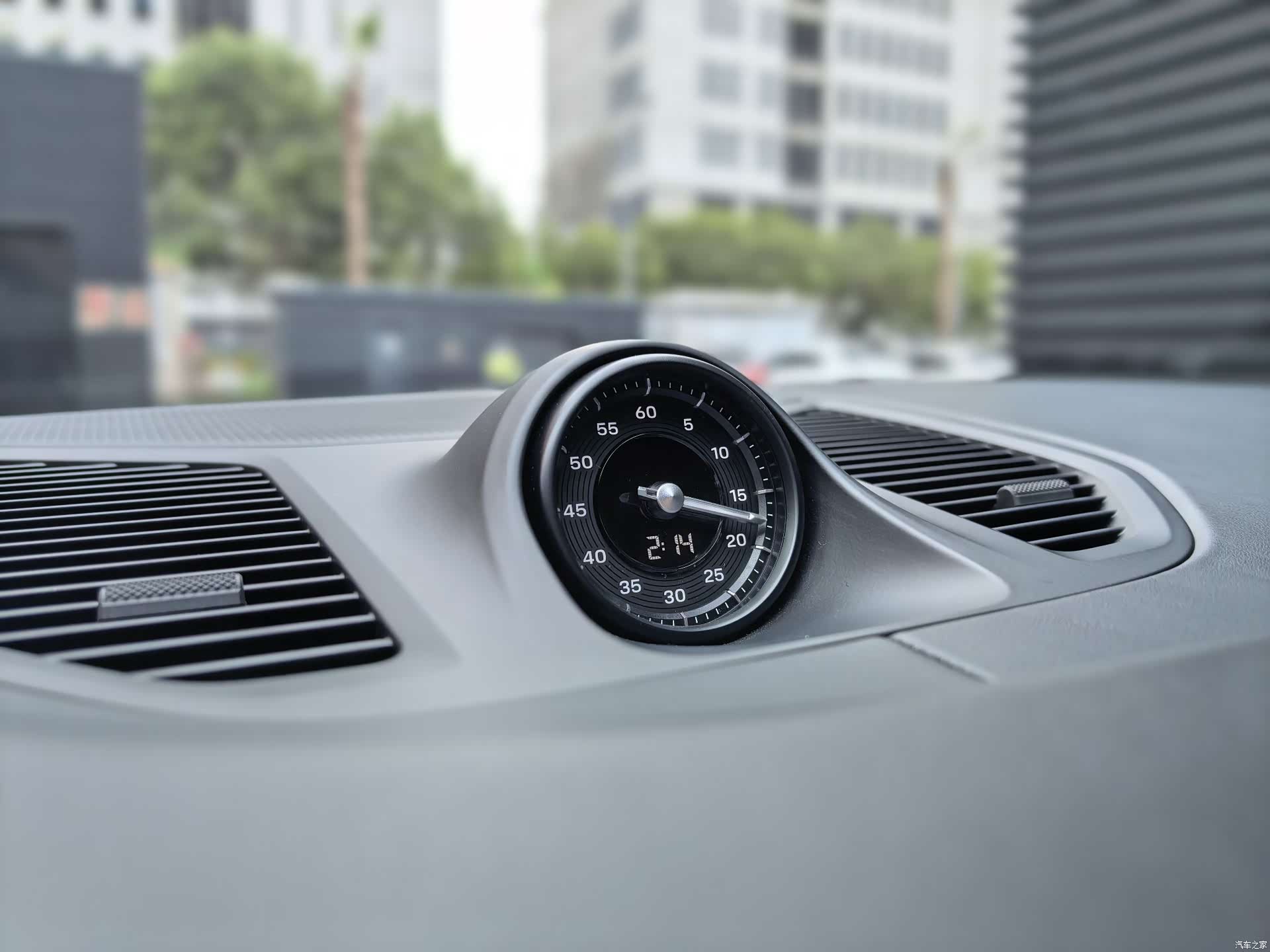 Porsche Cayenne, 2025 7
