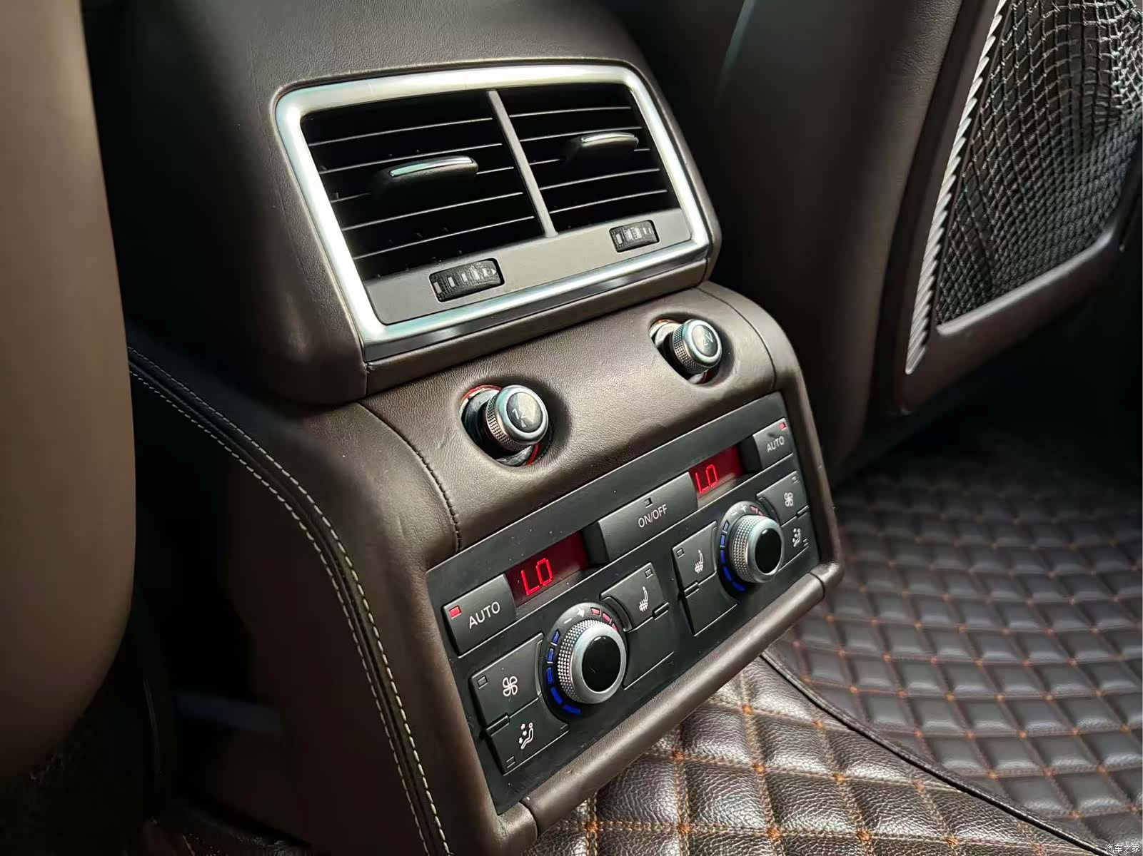 Audi Q7, 2013 23