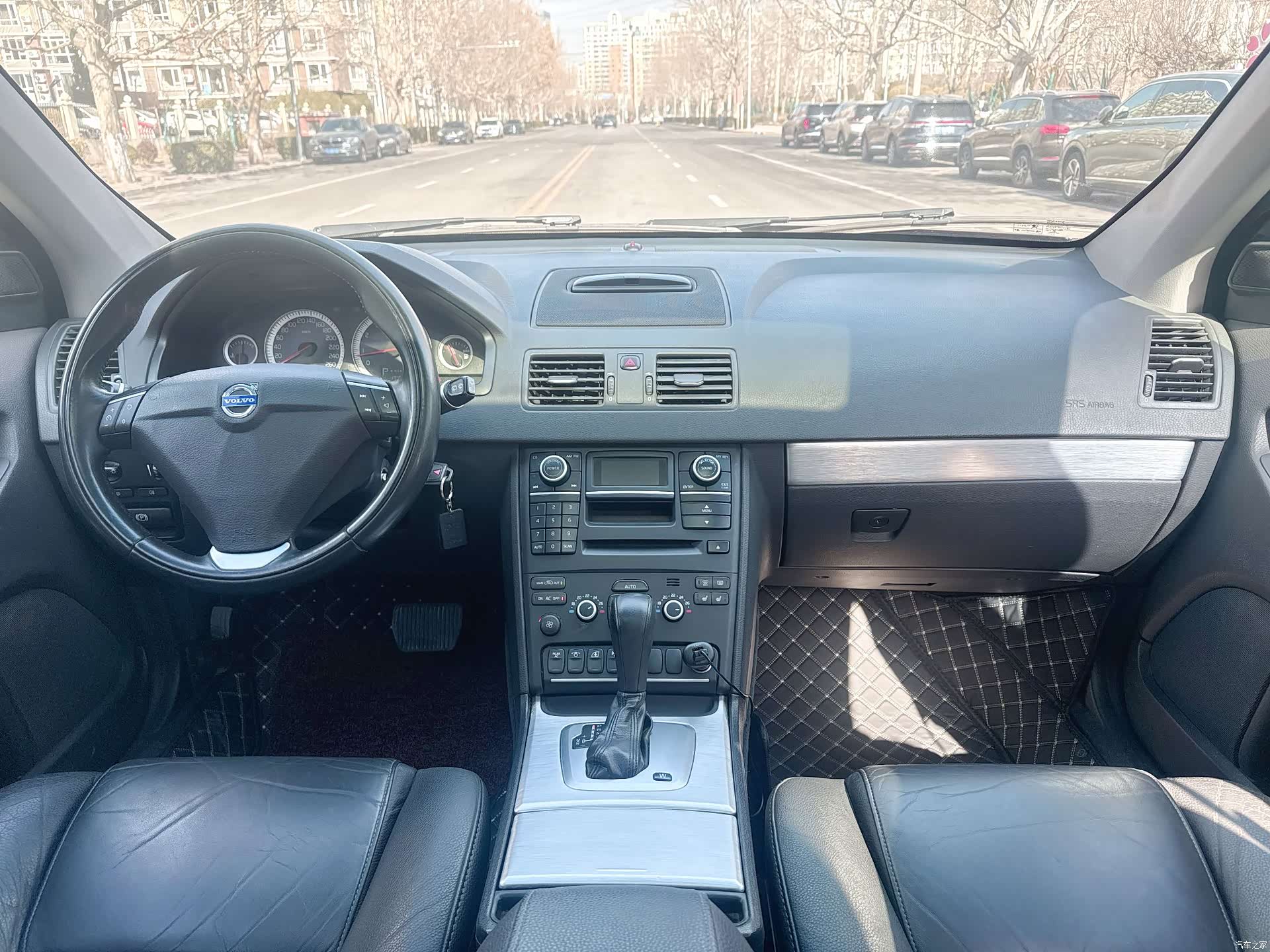 Volvo XC90, 2014 11