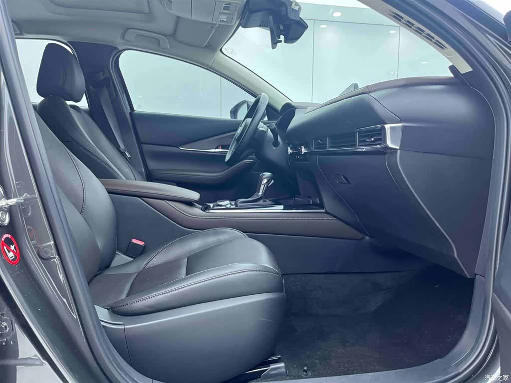 Mazda CX-30, 2021 12