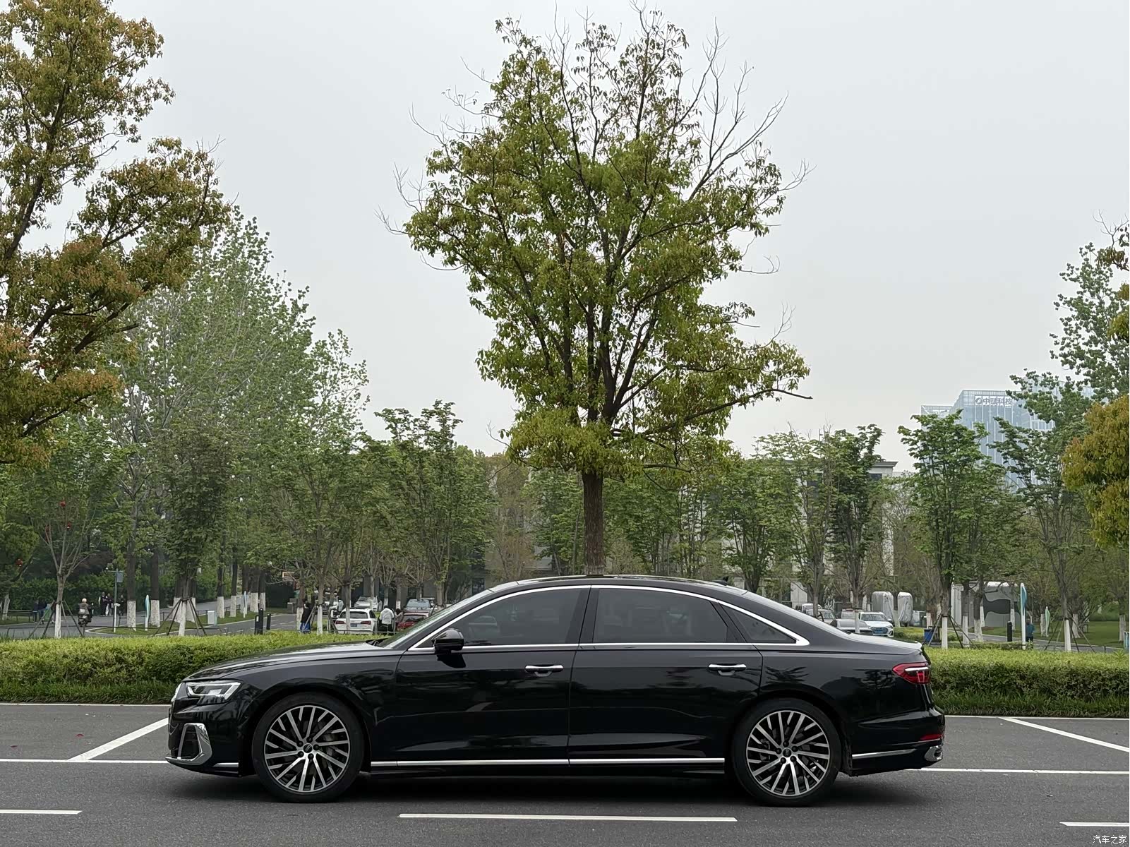 Audi A8L, 2023 16