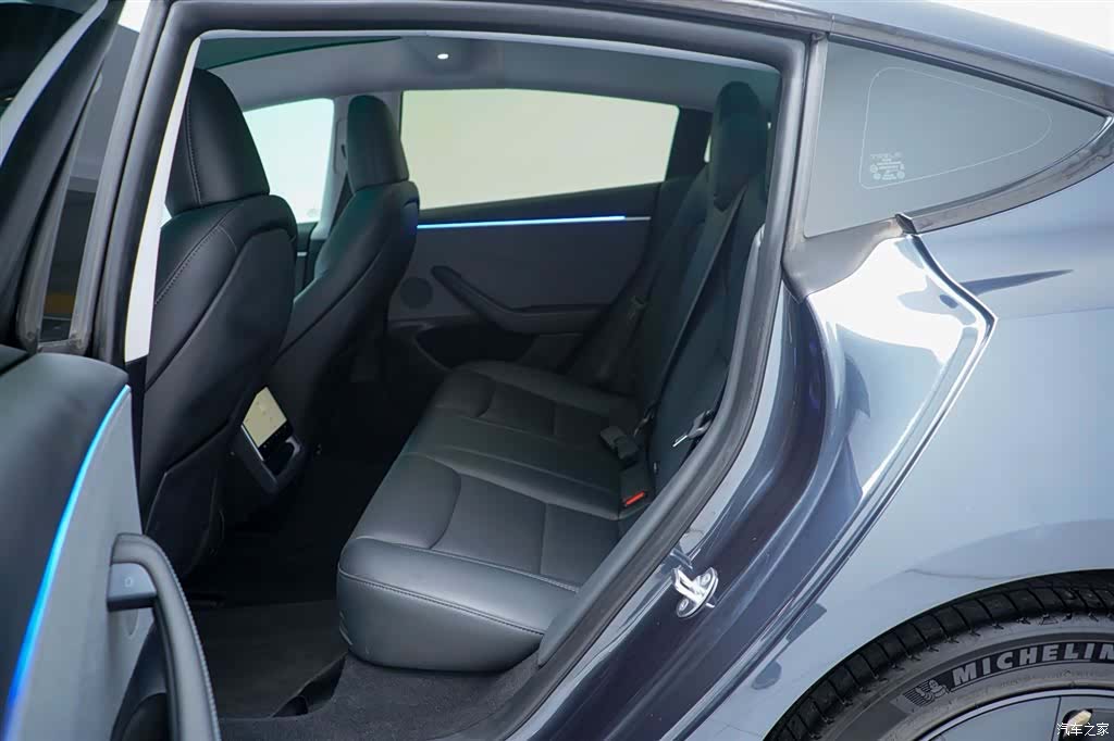 Tesla Model 3, 2024 все фото