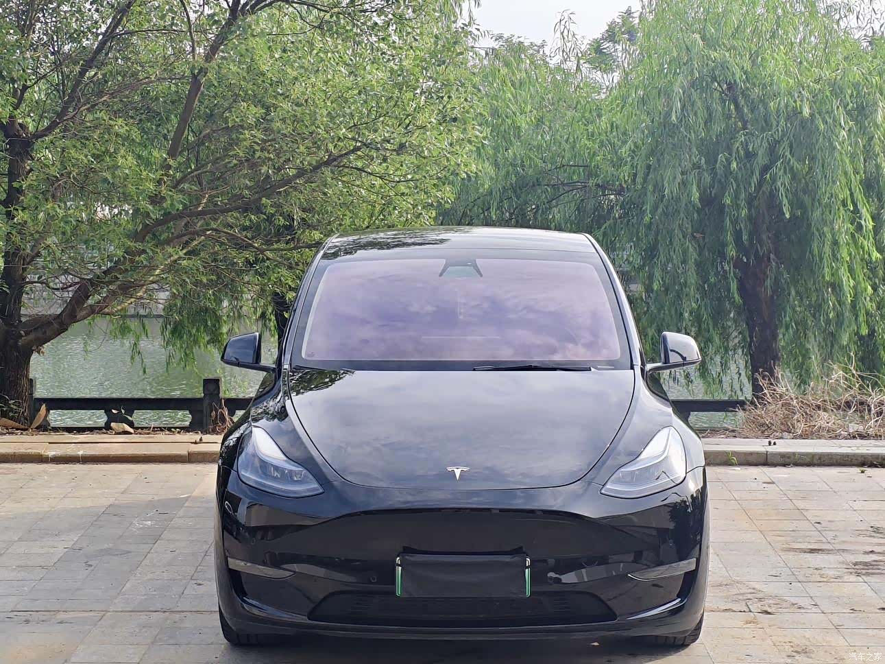 Tesla Model Y, 2022 2
