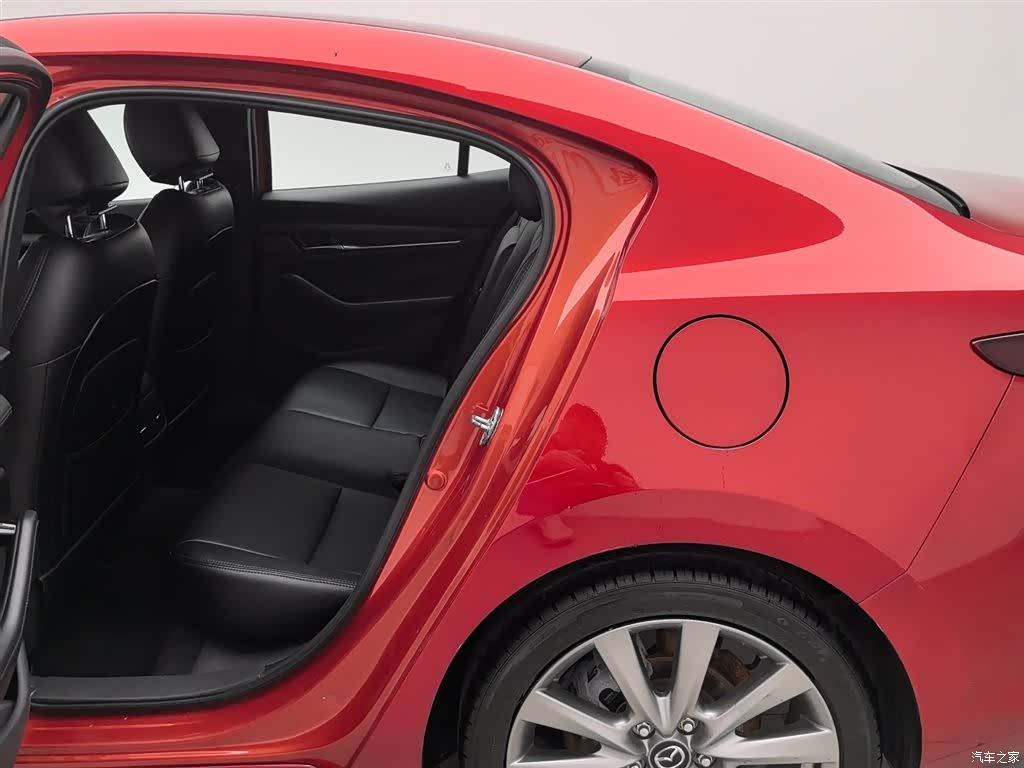 Mazda Mazda3, 2020 15