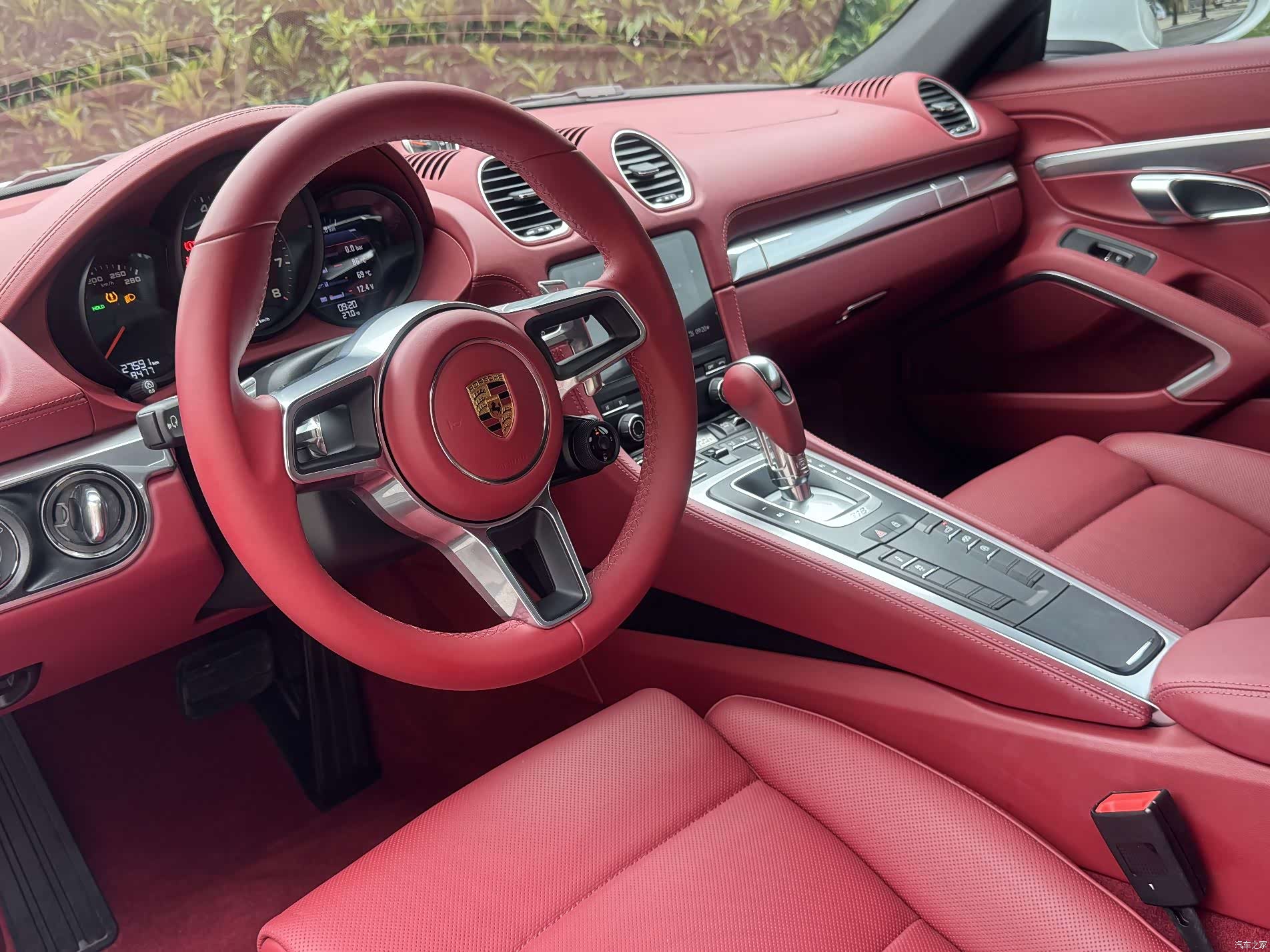 Porsche Cayman, 2024 7