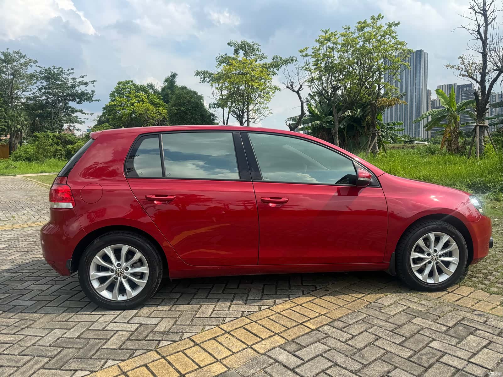 Volkswagen Golf, 2011 все фото