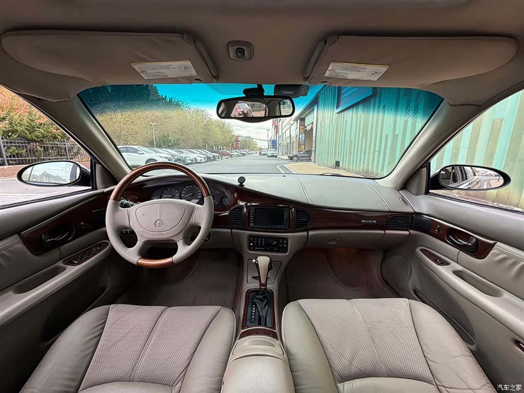 Buick Century, 2002 4