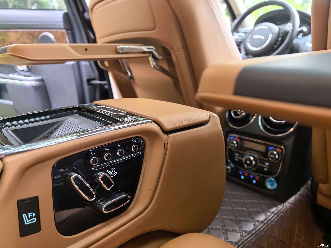 Jaguar XJ, 2014 все фото