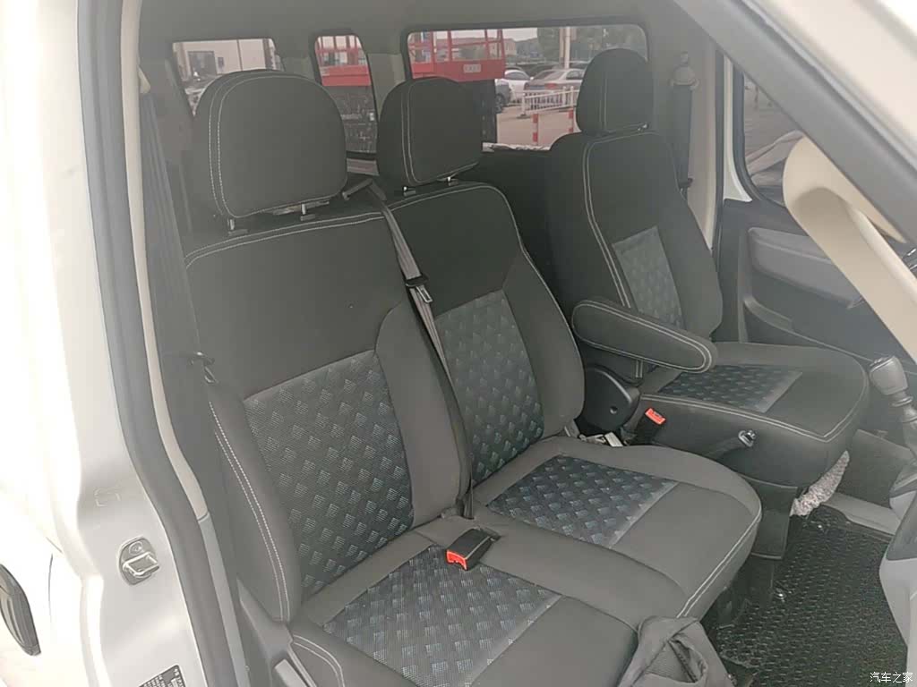 Maxus V80, 2025 25