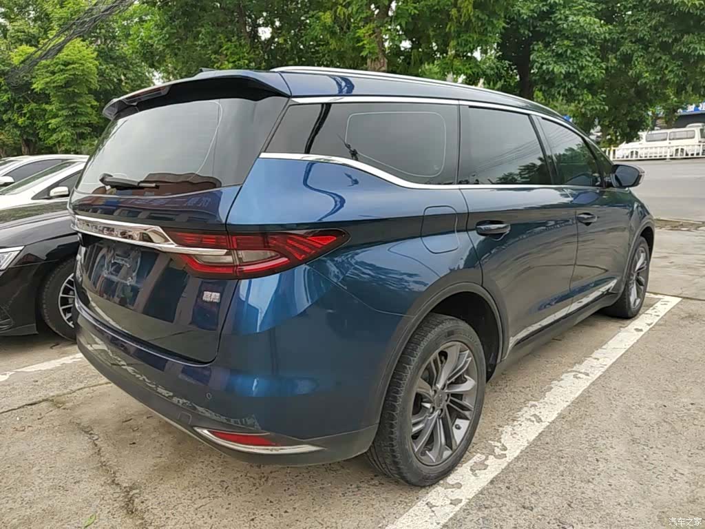 Geely Jiaji, 2022 все фото