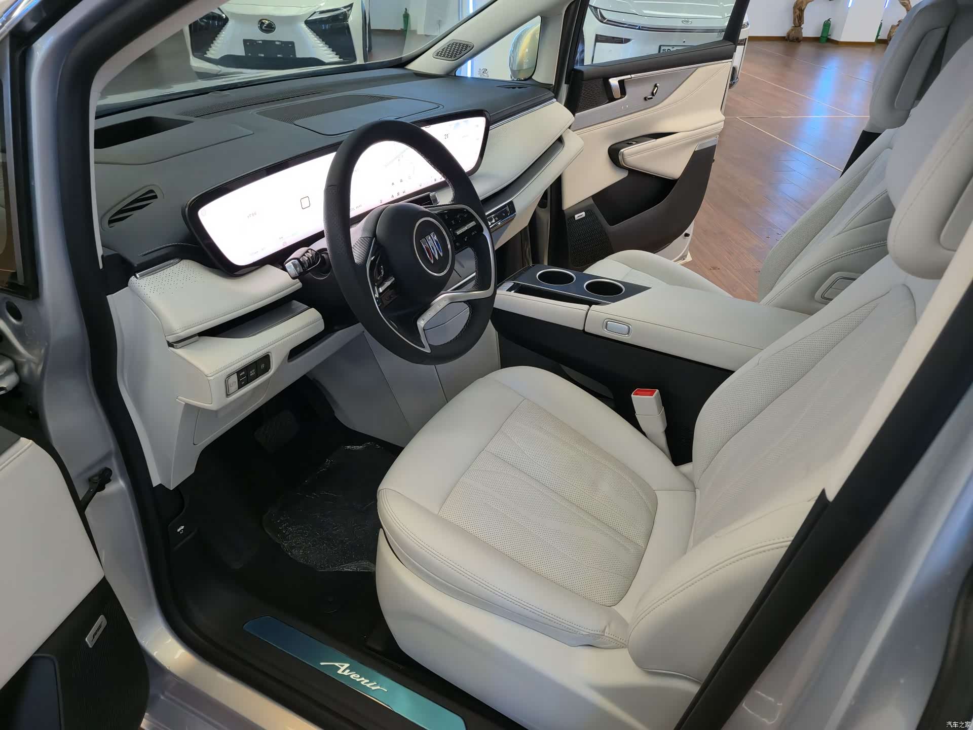 Buick GL8, 2024 10
