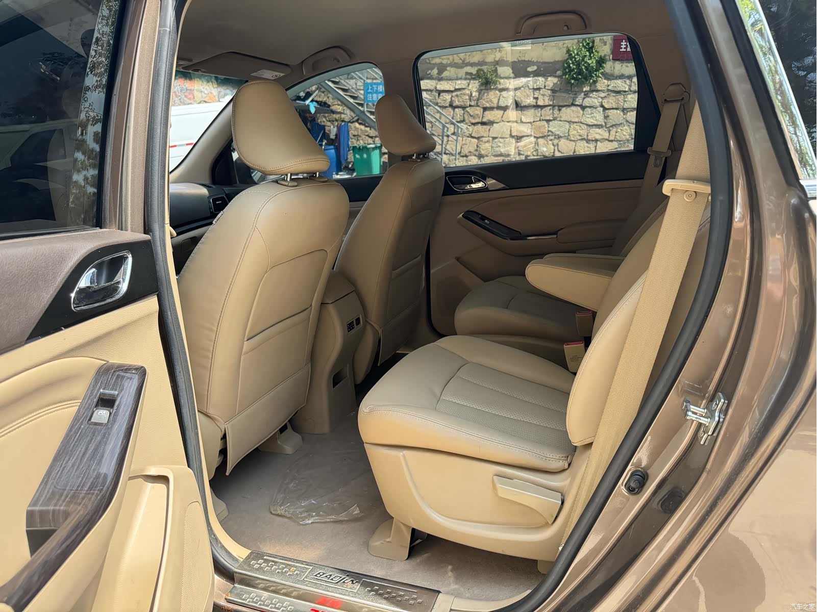Wuling 730, 2015 14