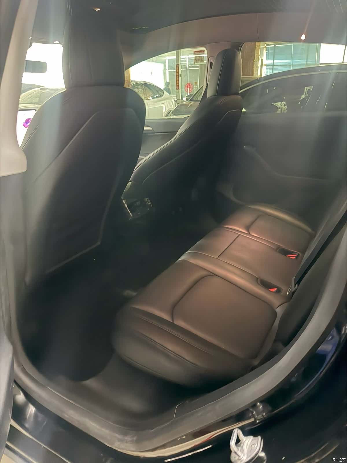 Tesla Model Y, 2021 все фото