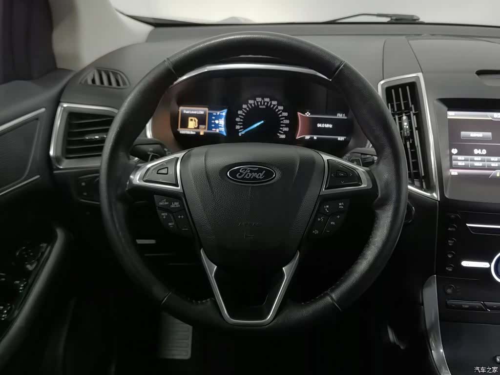 Ford Edge, 2015 11