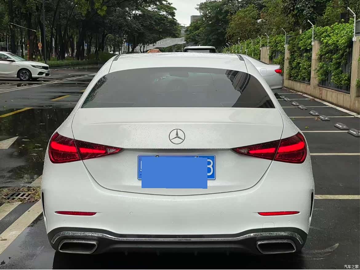 Mercedes-Benz C-Class, 2022 3