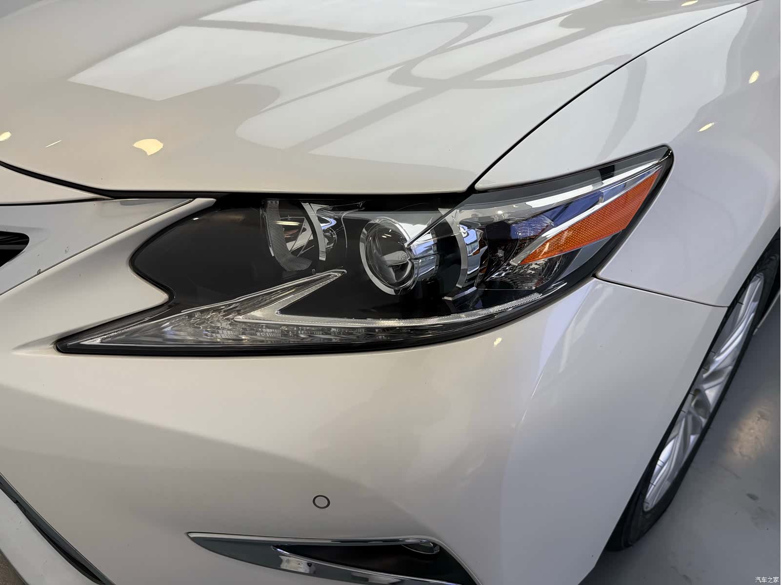 Lexus ES, 2015 15