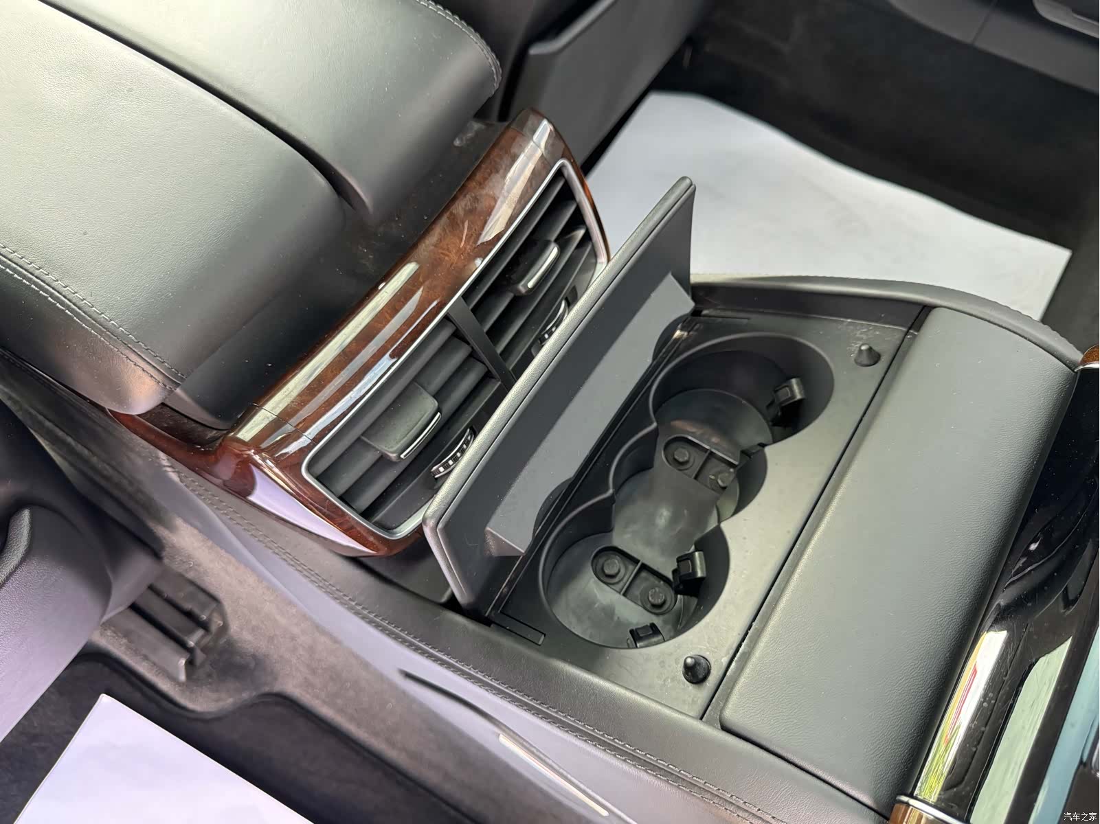 Audi A8L, 2014 24