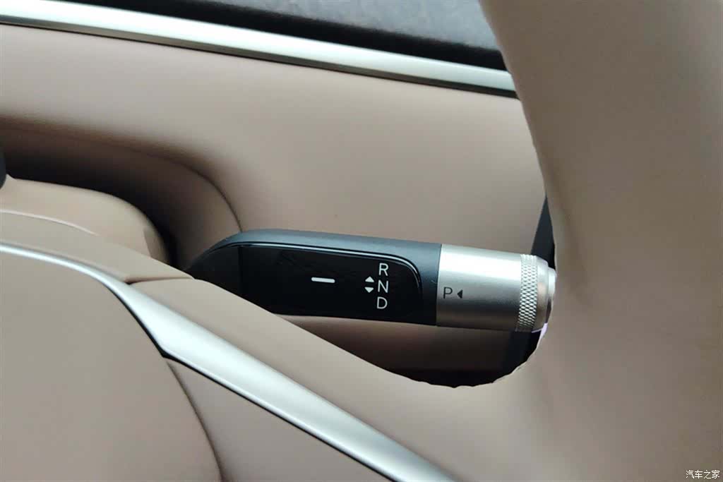 NIO L90, 2025 16