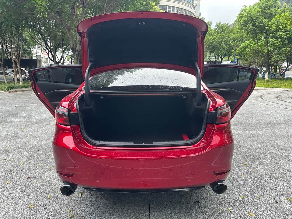 Mazda Atez