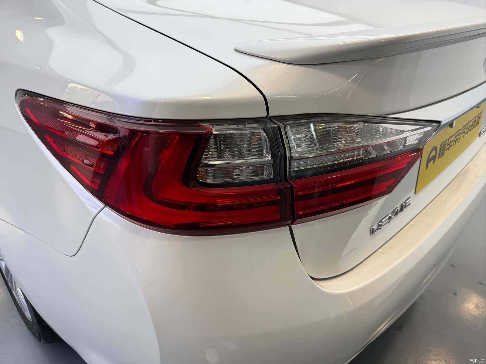 Lexus ES, 2015 18
