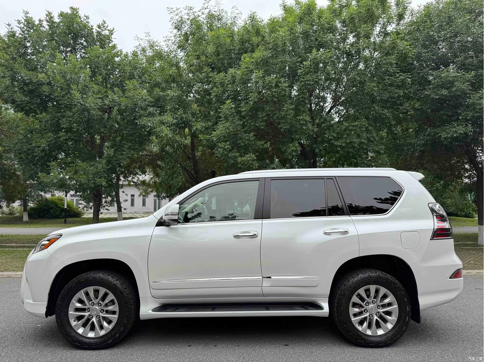 Lexus GX, 2013 7