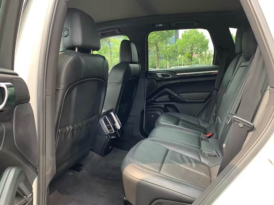 Porsche Cayenne Porsche Cayenne