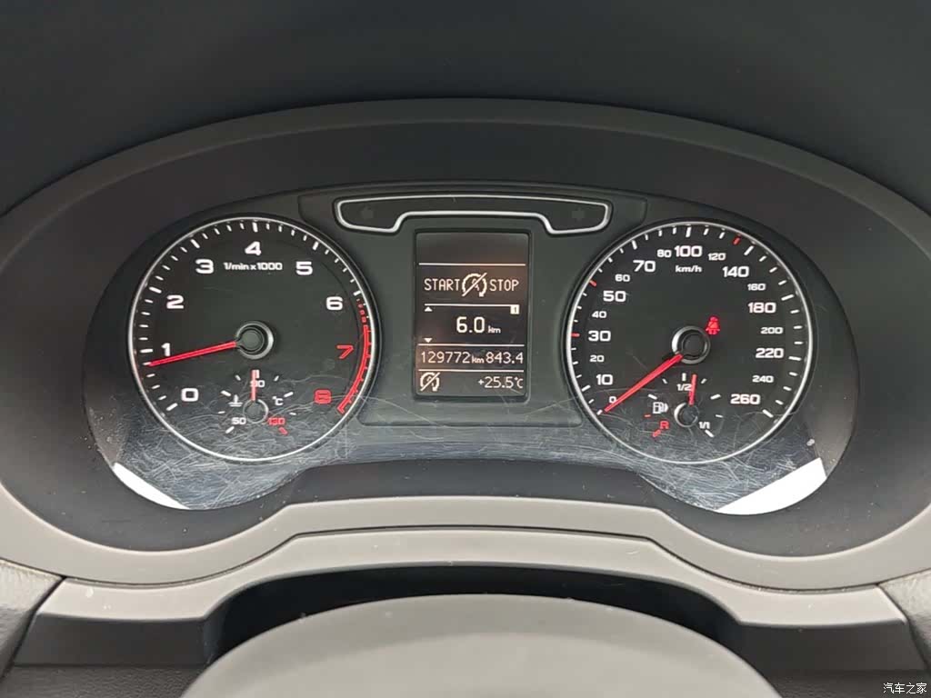 Audi Q3, 2015 12