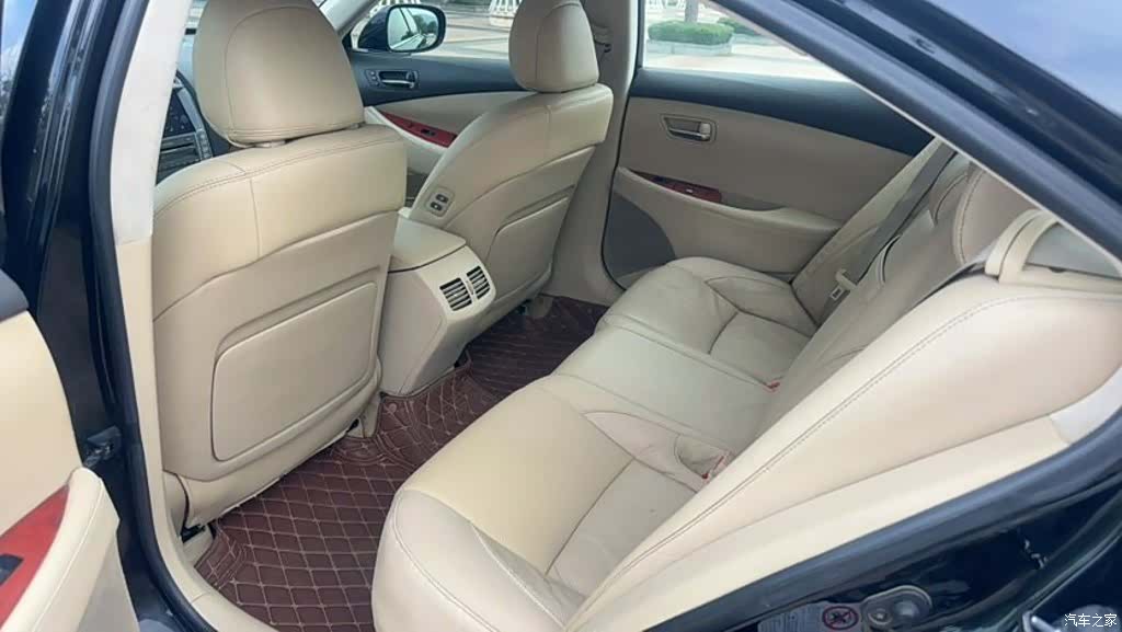 Lexus ES, 2009 9