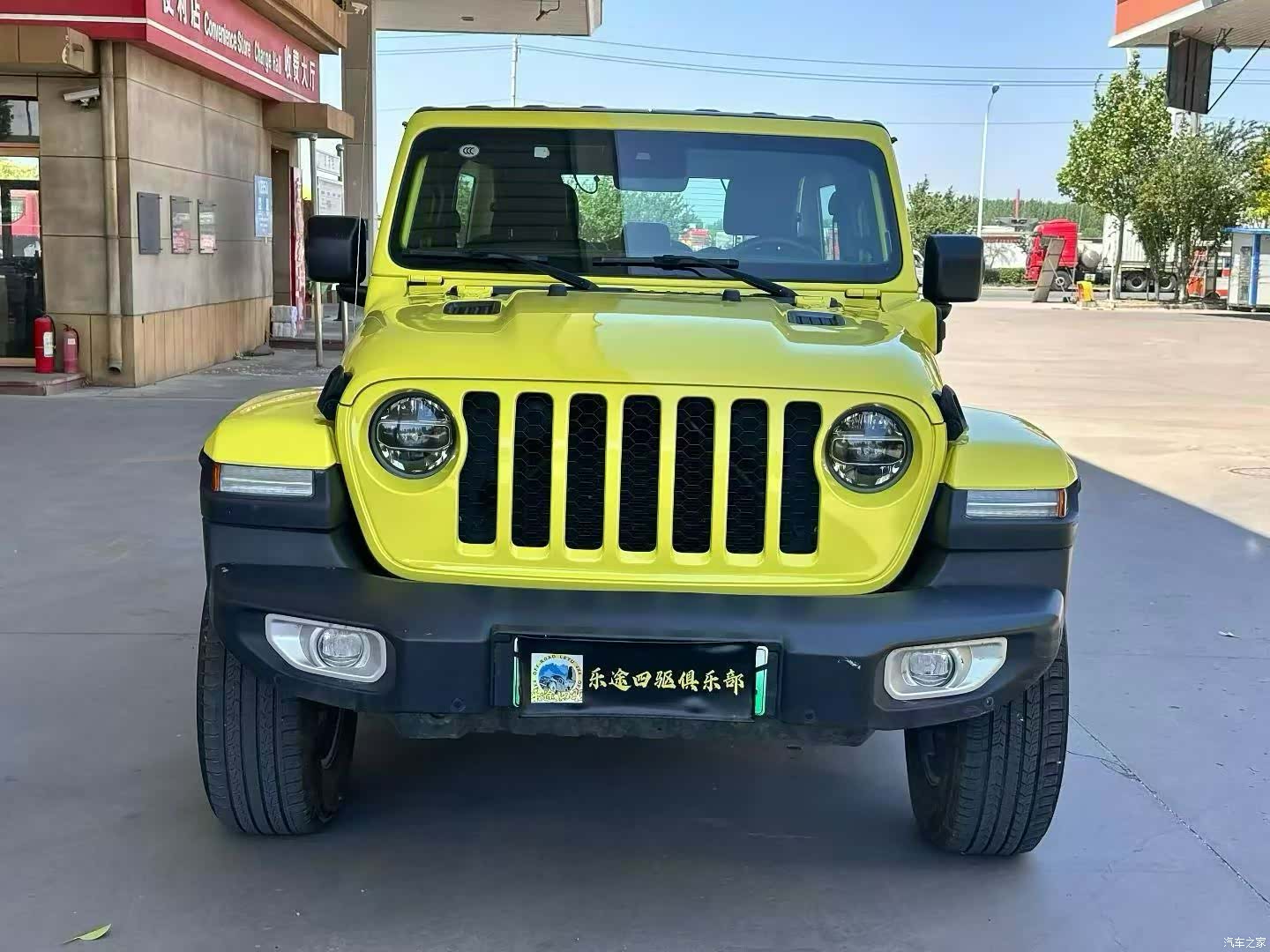 Jeep Wrangler, 2024 2