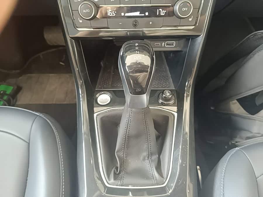 Volkswagen Tharu 2025, фото 14