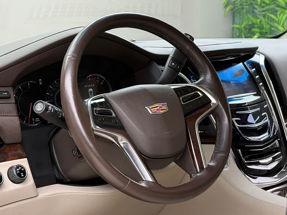 Cadillac Escalade ESCALADE