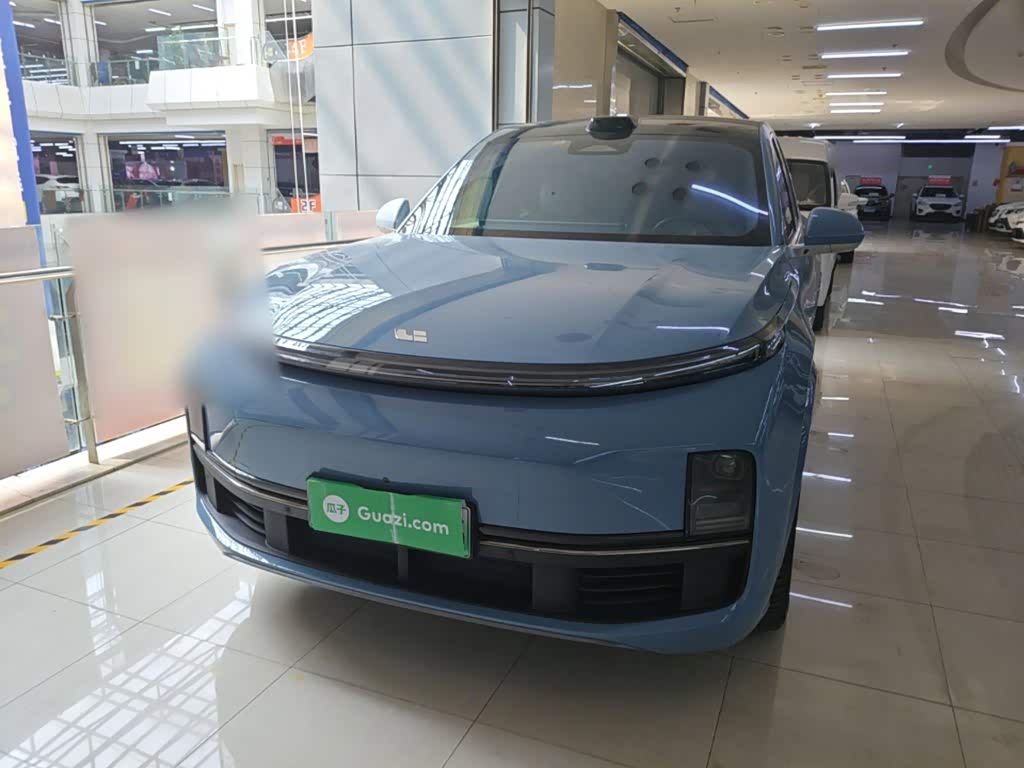 Li Auto L8