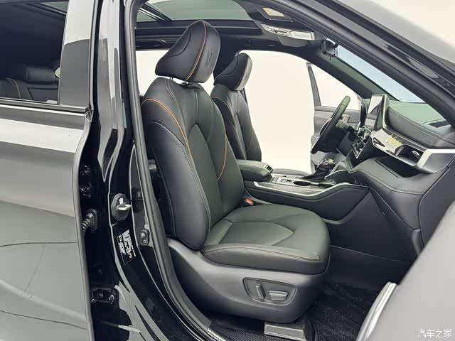 Toyota Crown, 2025 7