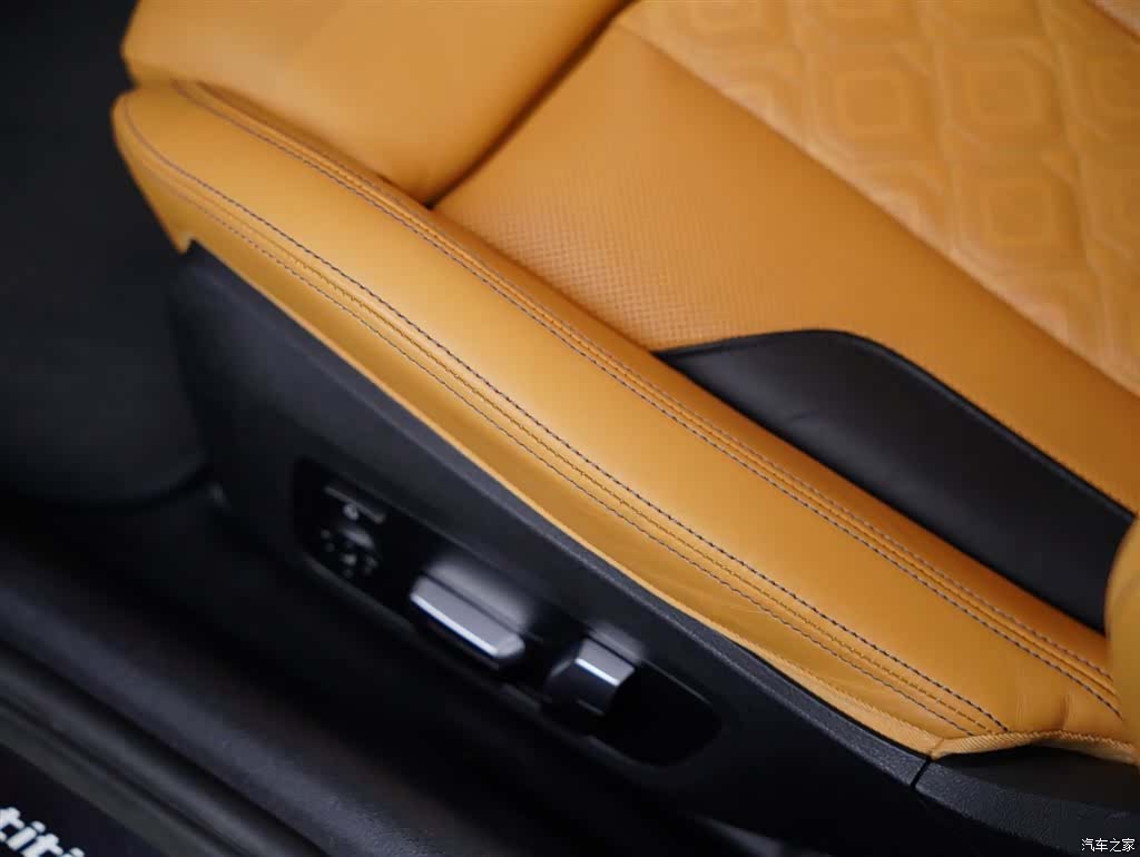 BMW M8, 2021 38