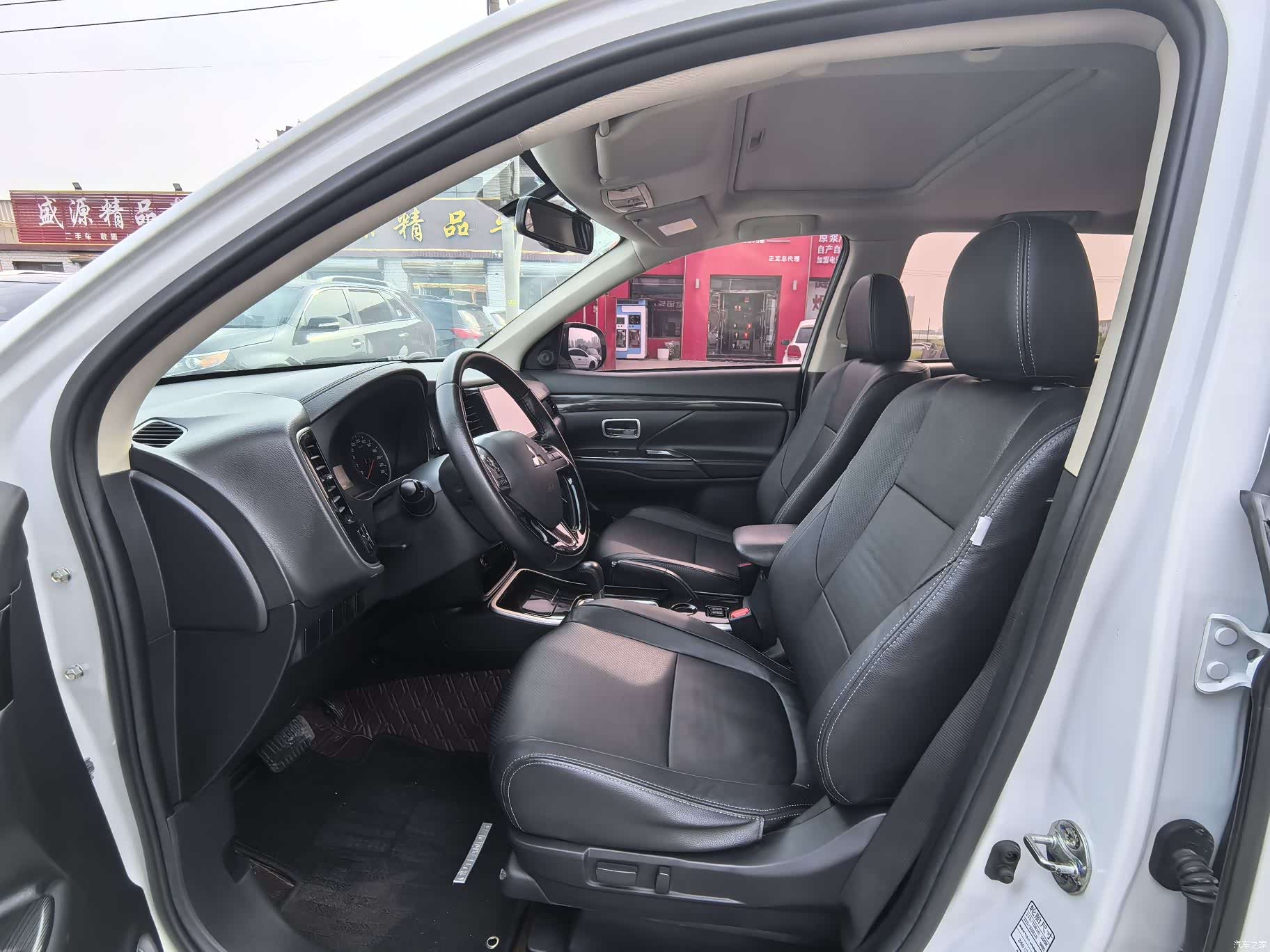 Mitsubishi Outlander, 2018 8