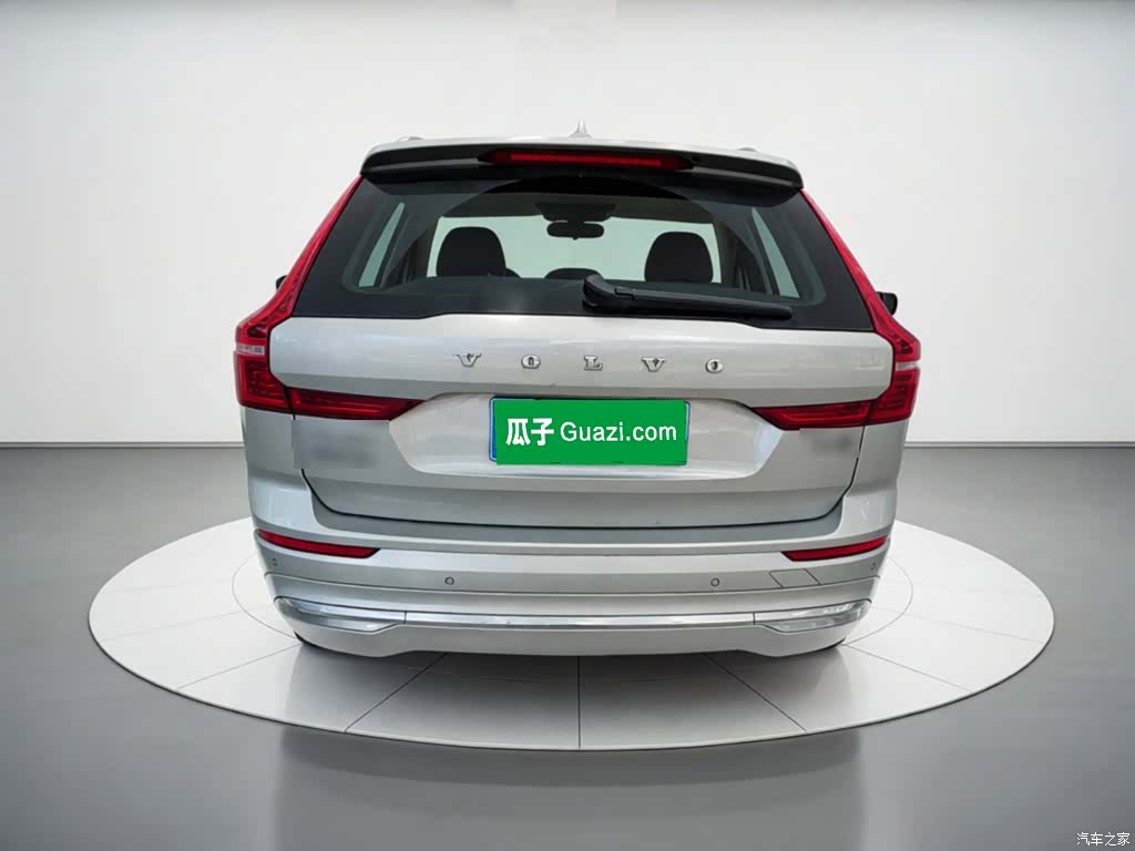 Volvo XC60, 2022 все фото
