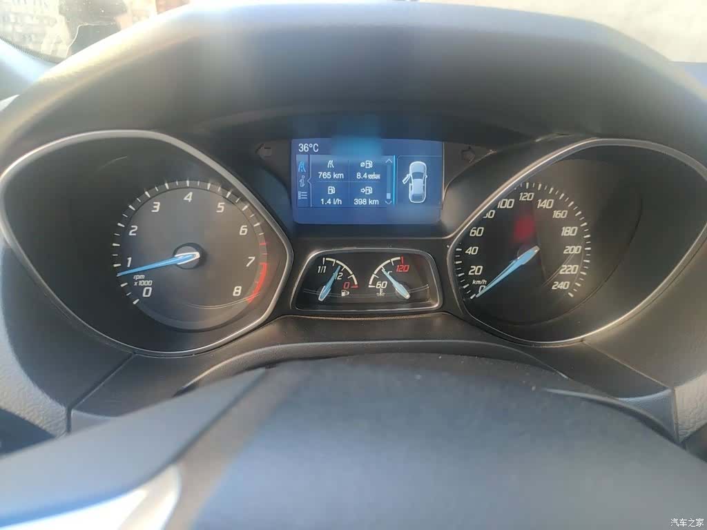 Ford Focus, 2015 4