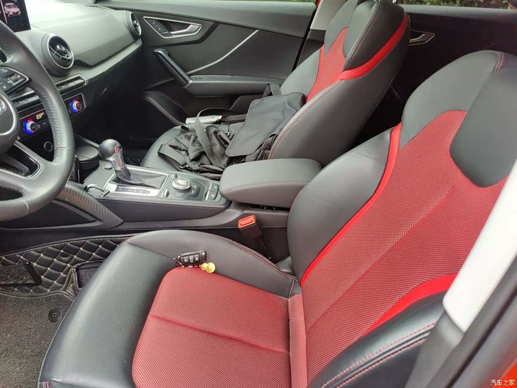 Audi Q2L, 2021 16