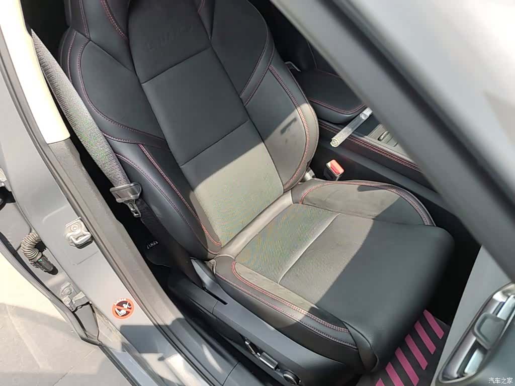 Lynk & Co 02, 2020 25