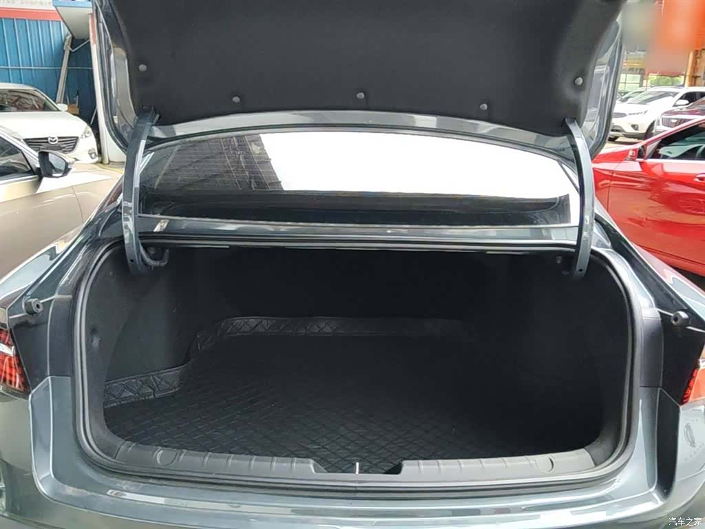 Geely Preface, 2022 19