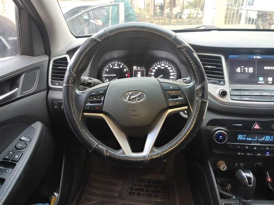 Hyundai Tucson